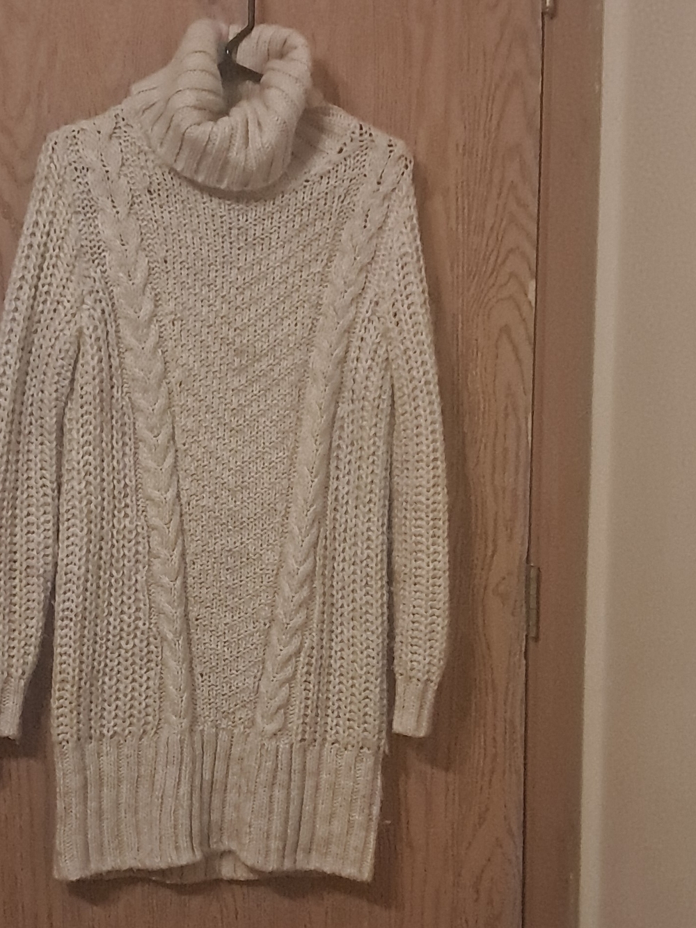 H&M Cream Cable-Knit Turtleneck Sweater